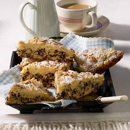 Becherkuchen mit Streusel Rezept Becherkuchen mit Streusel Rezept