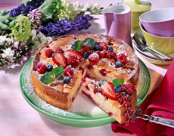 Beeren-Becherkuchen Rezept Beeren-Becherkuchen Rezept