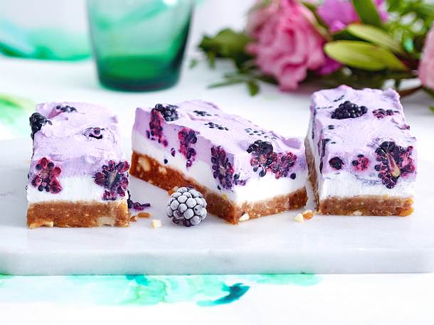 Beeren-Dattel-Bars Rezept Beeren-Dattel-Bars Rezept