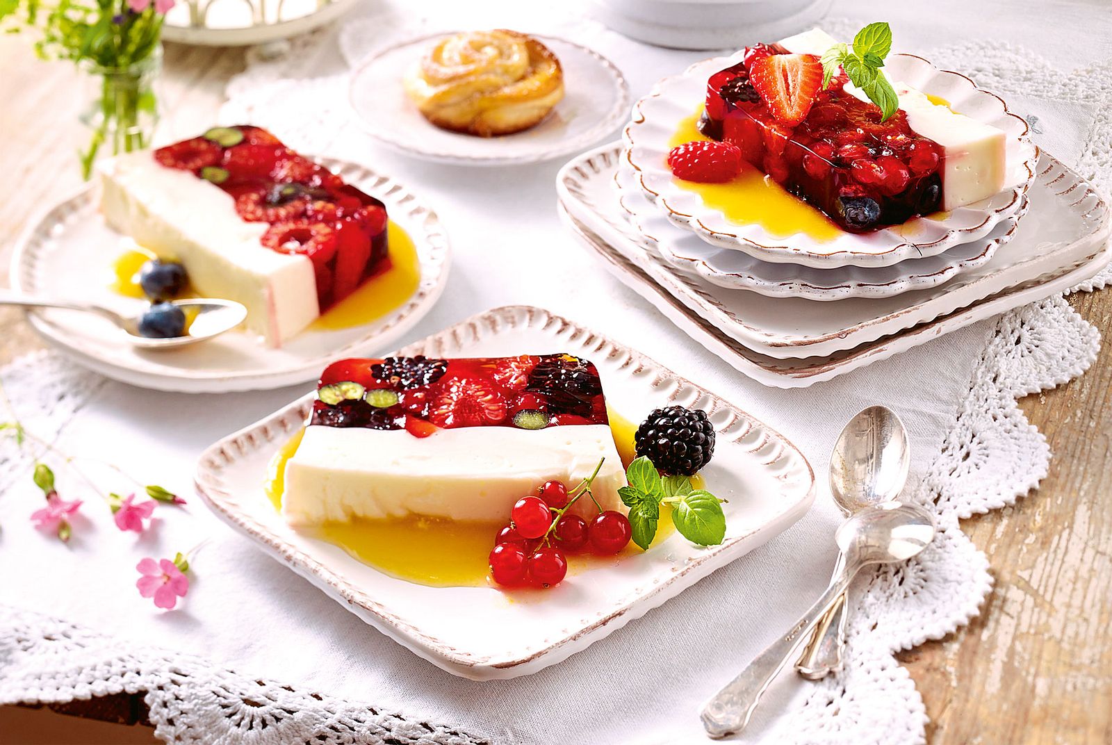 BeerenJoghurtTerrine Rezept LECKER