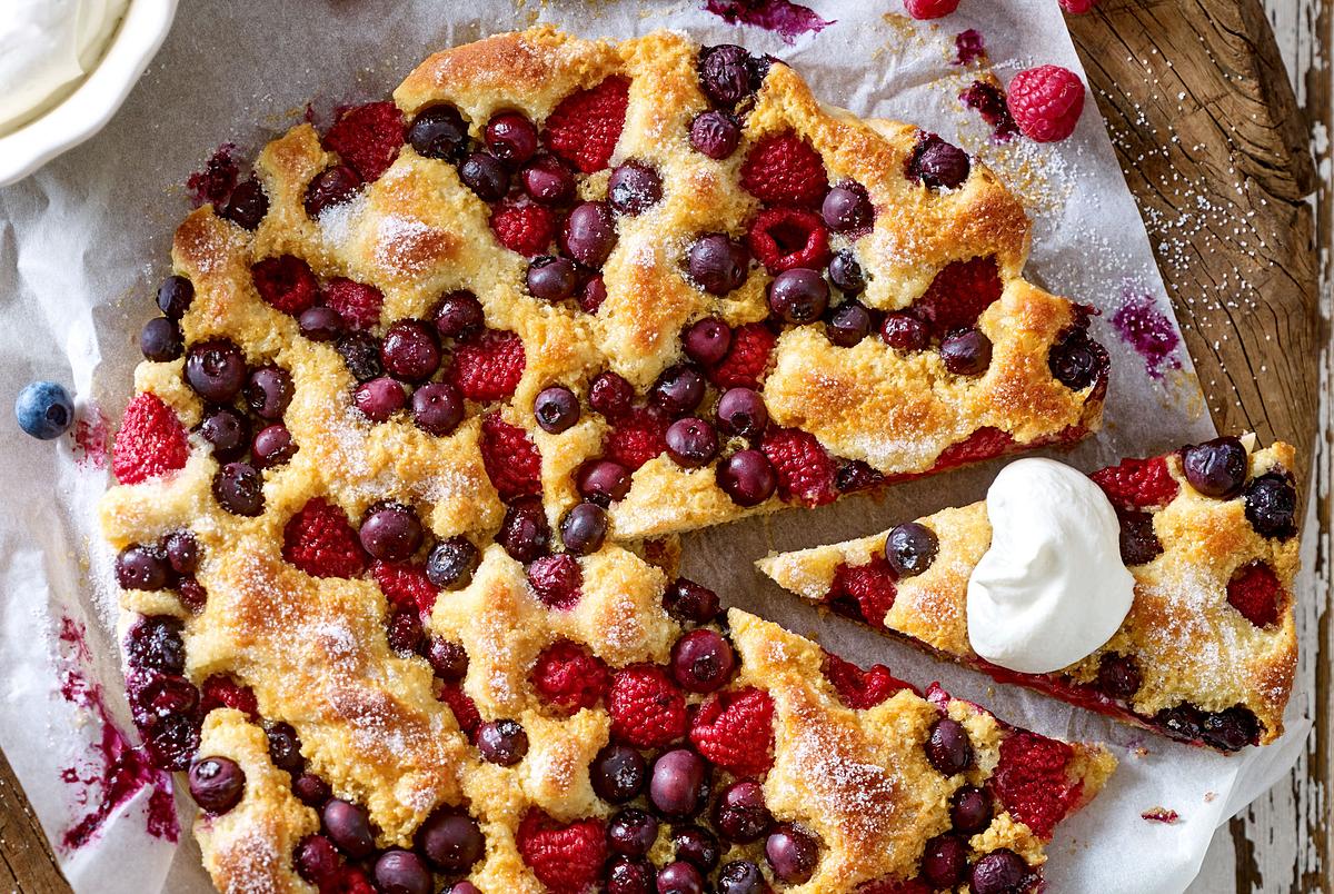 Beeren-Karamellkuchen Rezept