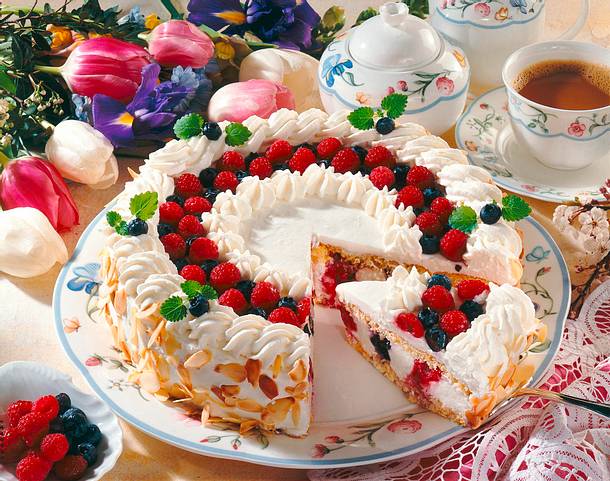 Beeren-Quark-Torte Rezept