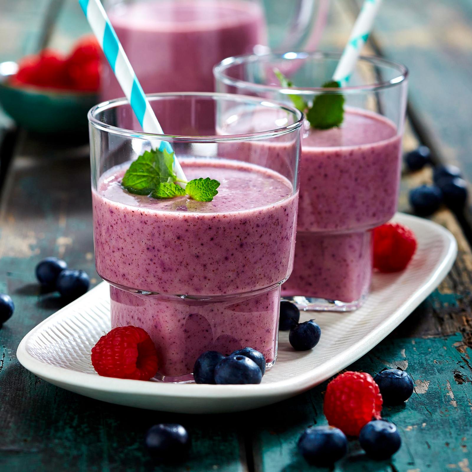 Beeren-Smoothie mit Quark und Leinsamen | Lecker