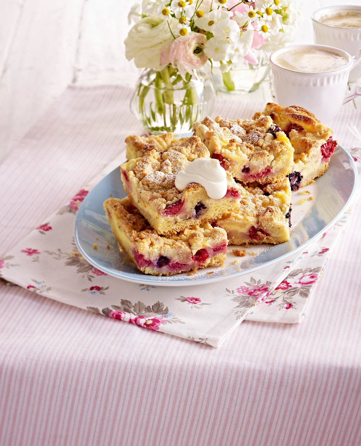 Beeren-Streuselkuchen Rezept