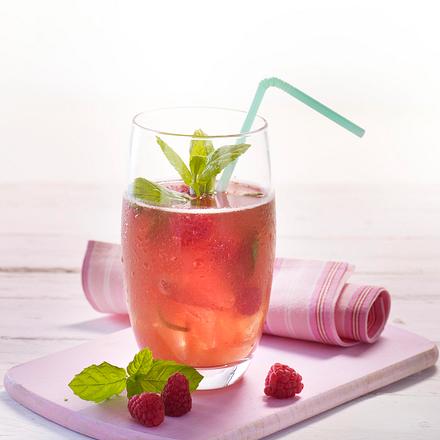 Beeren-Zitronenlimonade mit Minze Rezept