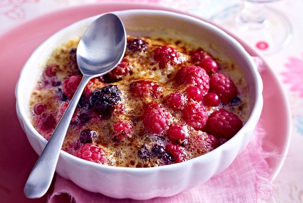 Beerengratin mit Weinschaum Rezept Beerengratin mit Weinschaum Rezept