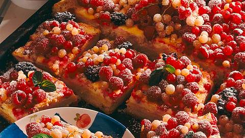 Beerenkuchen mit Quark-Schmandguss Rezept - Foto: Neckermann