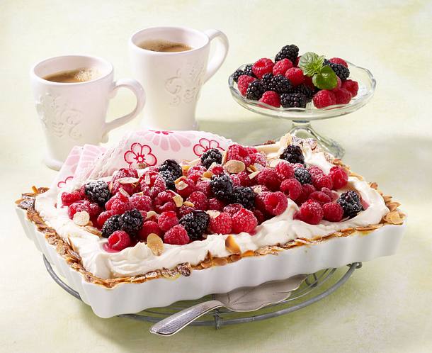 Beerentarte mit Mascarpone-Limettencreme Rezept Beerentarte mit Mascarpone-Limettencreme Rezept