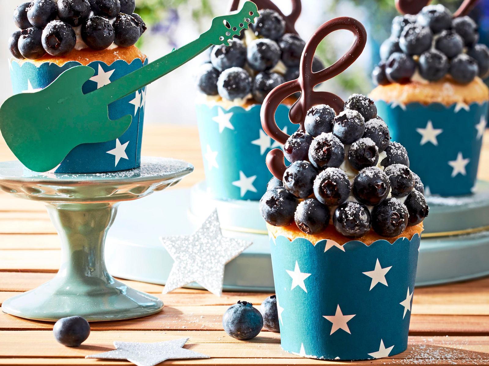 Beerentürmchen &amp;quot;The Blueberries&amp;quot; Rezept | LECKER
