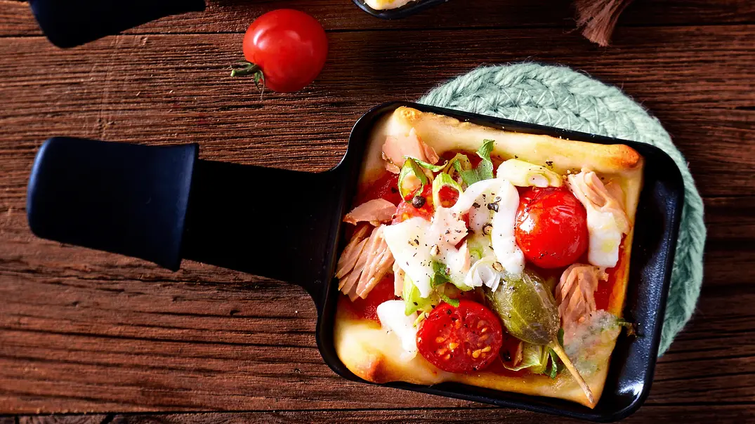 Benvenuti alla Racletteria: Al Capone Rezept - Foto: LECKER @ Bauer Media Group Benvenuti alla Racletteria: Al Capone Rezept - Foto: LECKER @ Bauer Media Group