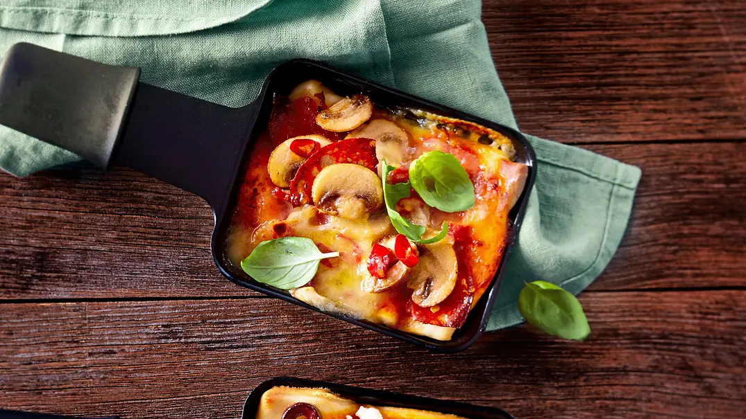 Benvenuti alla Racletteria: Eros Ramazzotti Rezept - Foto: LECKER @ Bauer Media Group Benvenuti alla Racletteria: Eros Ramazzotti Rezept - Foto: LECKER @ Bauer Media Group