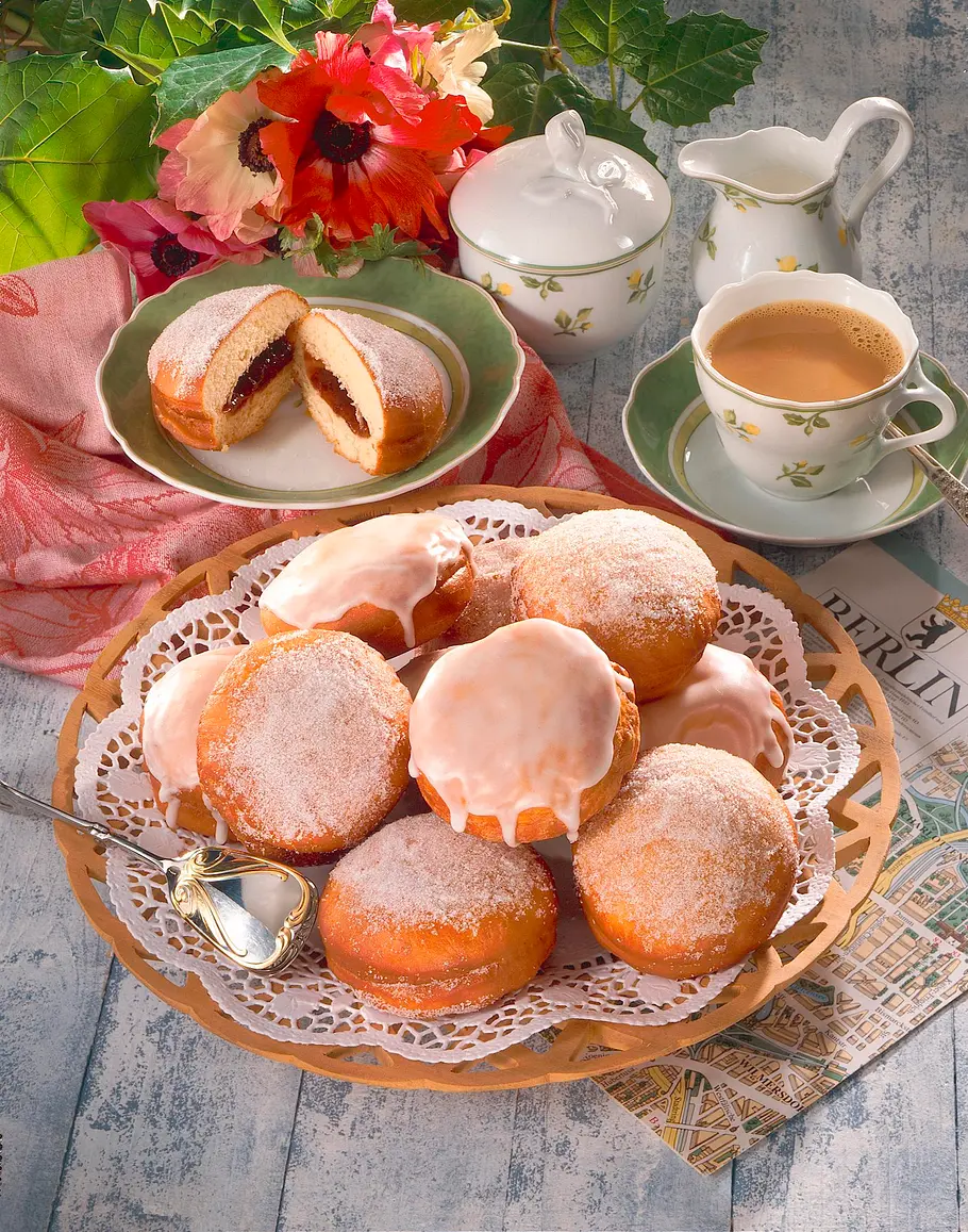Berliner mit Pflaumenmus Rezept Berliner mit Pflaumenmus Rezept
