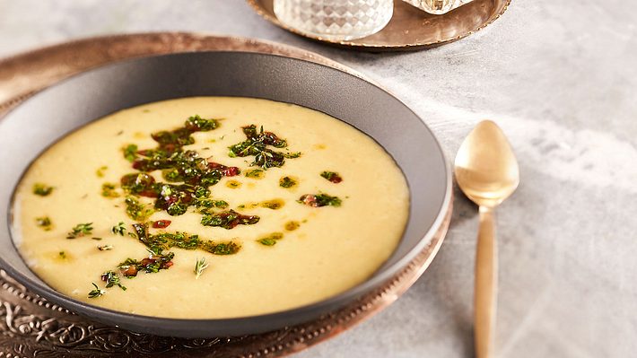 Berliner S(ch)nack Kartoffelsuppe mit Speckstippe Rezept - Foto: House of Food / Bauer Food Experts KG