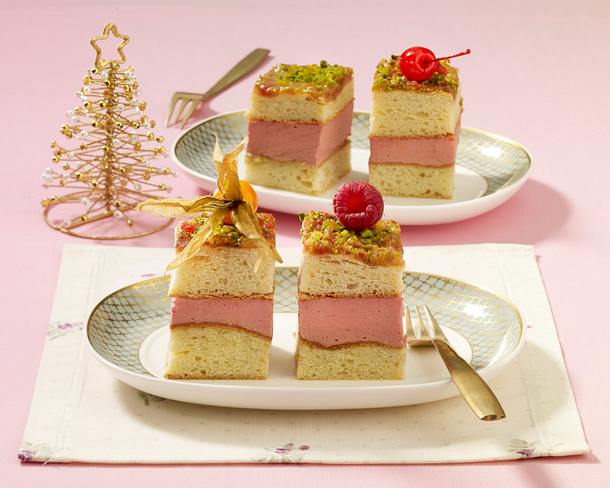 Bienenstich-Himbeer-Schnitten Rezept Bienenstich-Himbeer-Schnitten Rezept