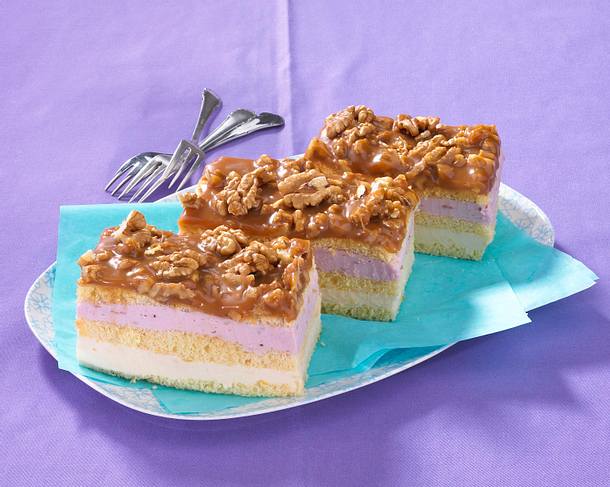 Bienenstich-Joghurt-Schnitten Rezept Bienenstich-Joghurt-Schnitten Rezept