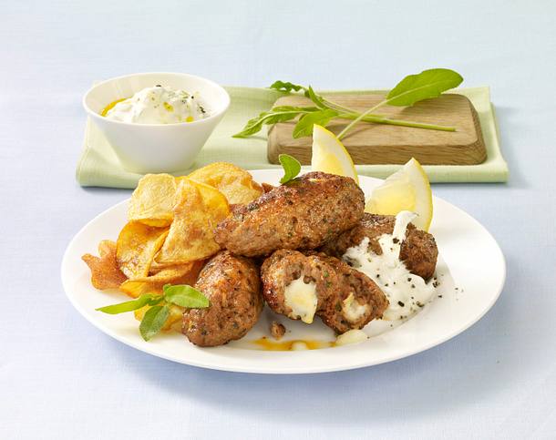 Bifteki mit Ziegenkäse Rezept Bifteki mit Ziegenkäse Rezept