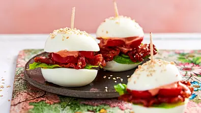„Big Egg“-Burger Rezept - Foto: LECKER @ Bauer Media Group