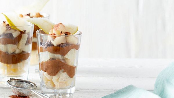 Birne-Helene-Dessert im Glas Rezept - Foto: House of Food / Bauer Food Experts KG