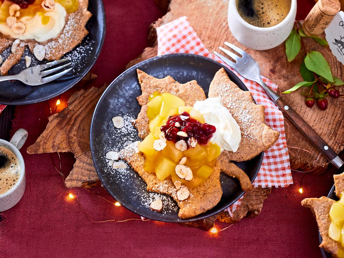 Birnenkompott auf Haselnuss-Keks Rezept