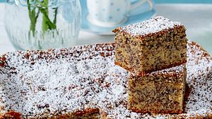 Birnen-Mohn-Schnitten Rezept - Foto: House of Food / Bauer Food Experts KG