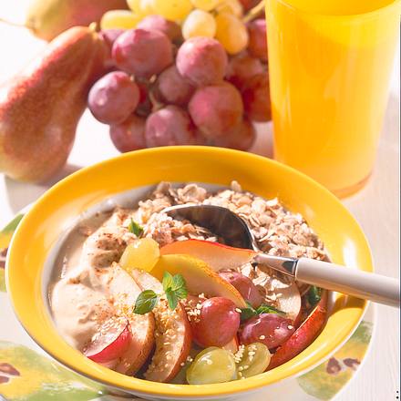 Birnen-Trauben-Müsli Rezept Birnen-Trauben-Müsli Rezept
