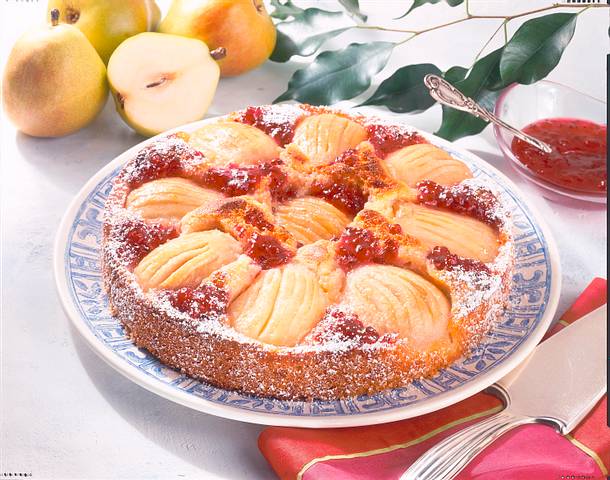 Birnenkuchen mit Johannisbeerkonfitüre Rezept Birnenkuchen mit Johannisbeerkonfitüre Rezept