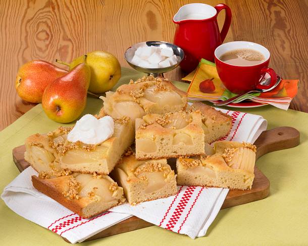 Birnenkuchen mit Mandeln Rezept Birnenkuchen mit Mandeln Rezept