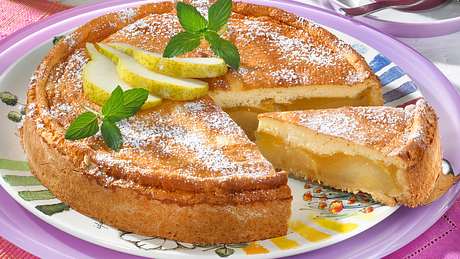 Birnenkuchen mit Pudding Rezept - Foto: Maass