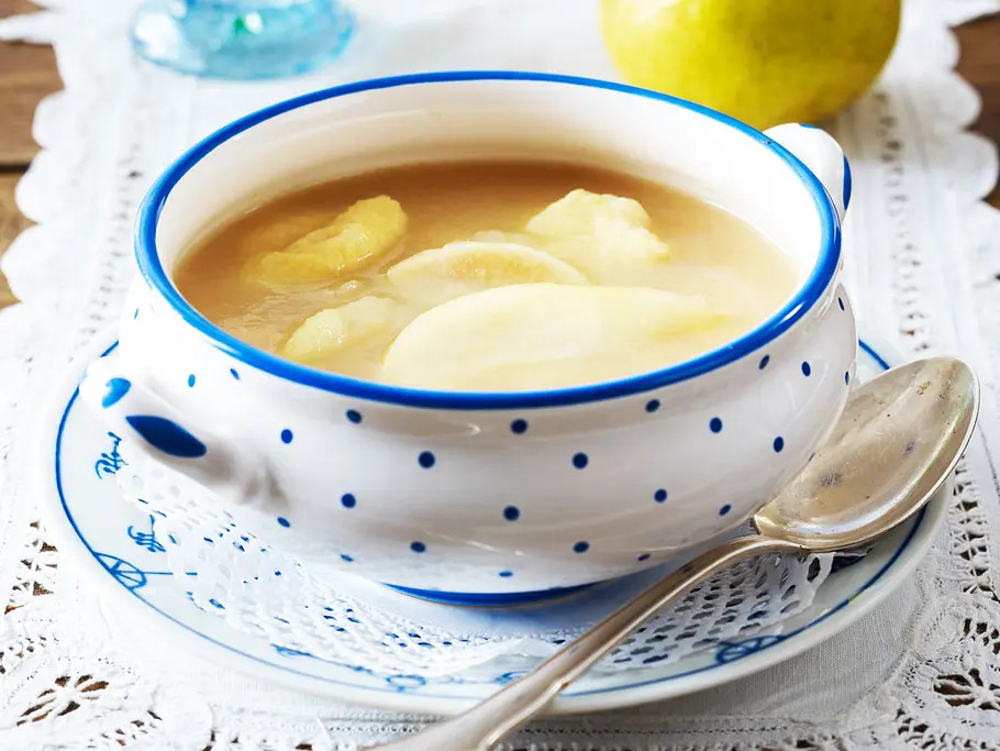 Birnensuppe mit Klacker Klieben Rezept Birnensuppe mit Klacker Klieben Rezept