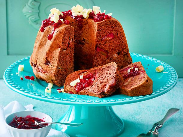 Biskuitgugelhupf mit Birnen Rezept