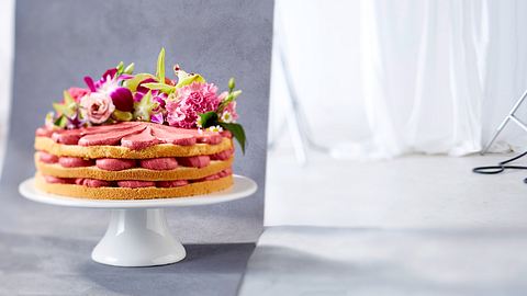 Biskuit-Torte (Naked Cake) Rezept - Foto: House of Food / Bauer Food Experts KG