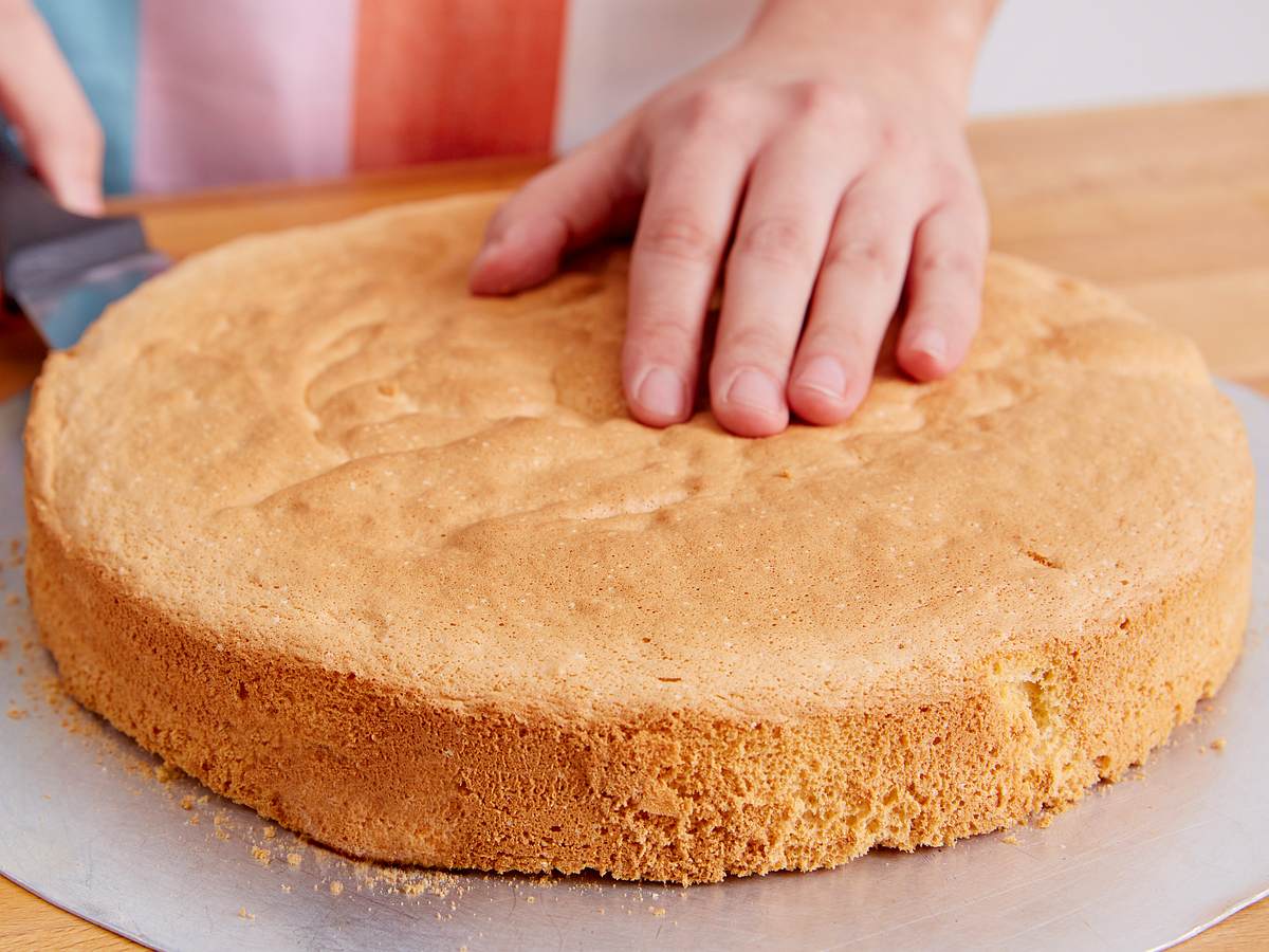 Biskuitboden - das klassische Grundrezept | LECKER Biskuitboden - das klassische Grundrezept | LECKER