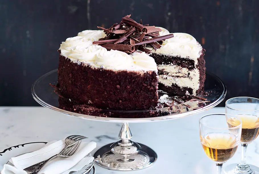 Black-coffee cake mit Schlag Rezept Black-Coffee-Cake mit Schlag Rezept