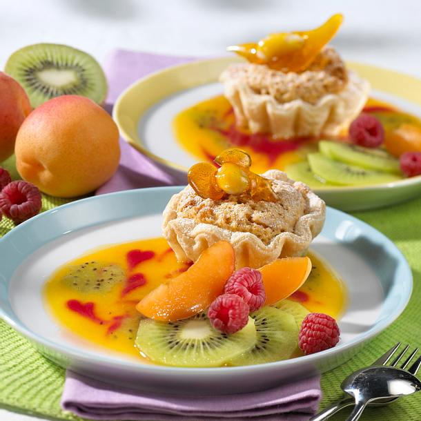 Blätterteig-Törtchen auf dreierlei Fruchtpüree Rezept