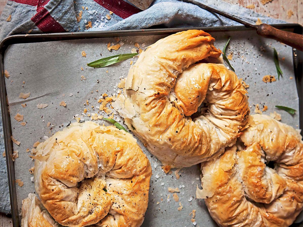 Blätterteig-Strudel mit Hähnchen und Feta Rezept