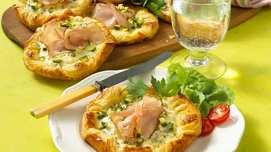 Blätterteig-Pasteten mit Schinken Rezept - Foto: LECKER @ Bauer Media Group