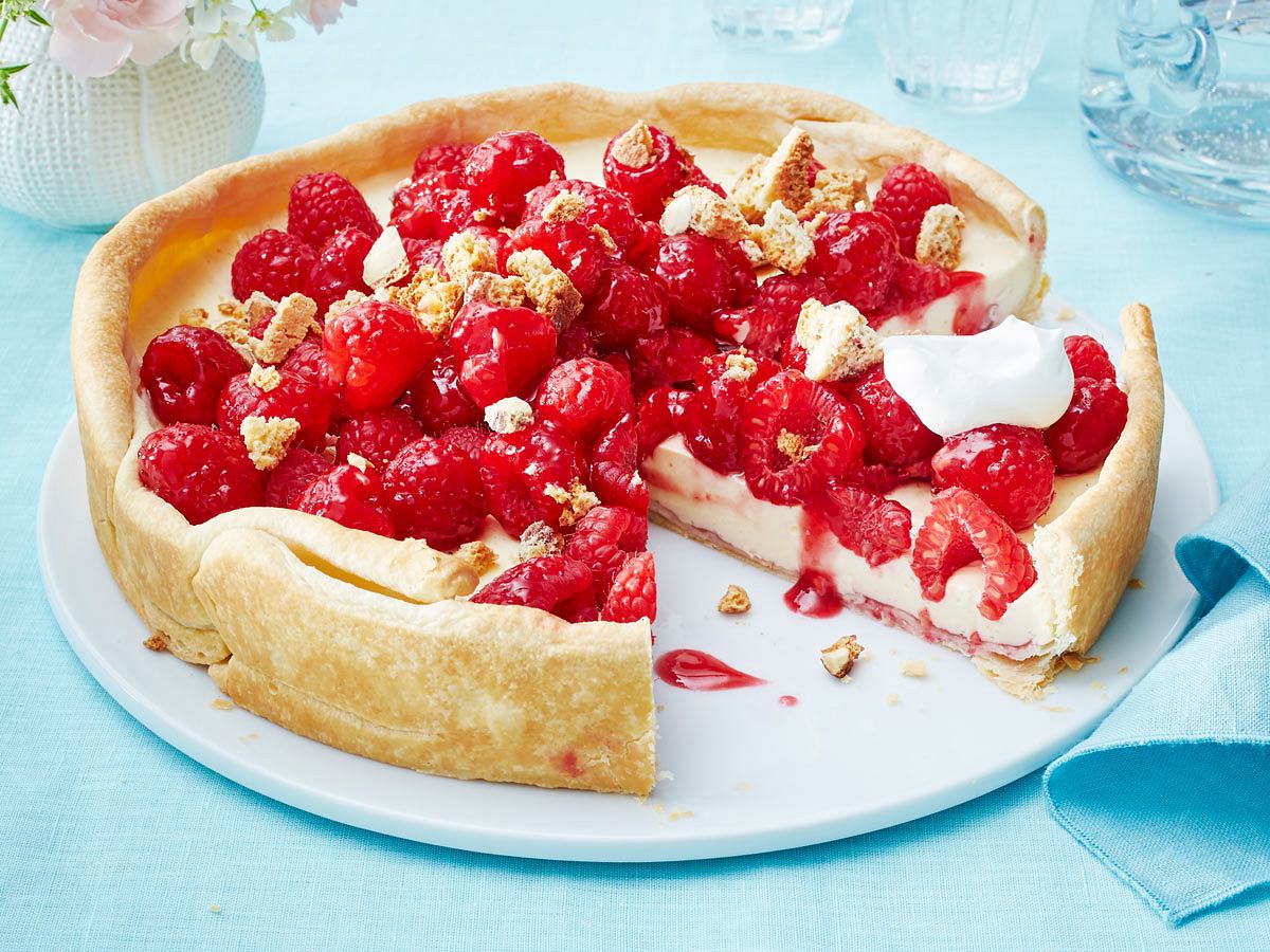 Blätterteig-Puddingkuchen mit Himbeeren Rezept