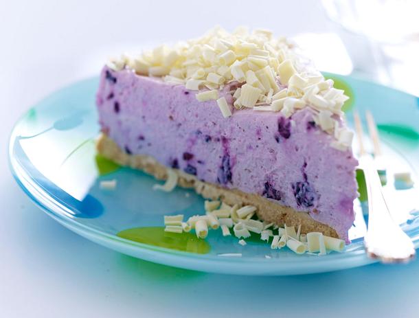 Blaubeer-Frischkäsekuchen mit weißer Schokolade Rezept Blaubeer-Frischkäsekuchen mit weißer Schokolade Rezept