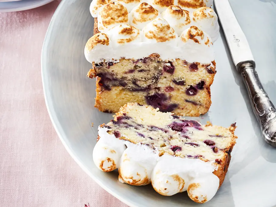 Blaubeer-Joghurtkuchen mit Baiser Rezept