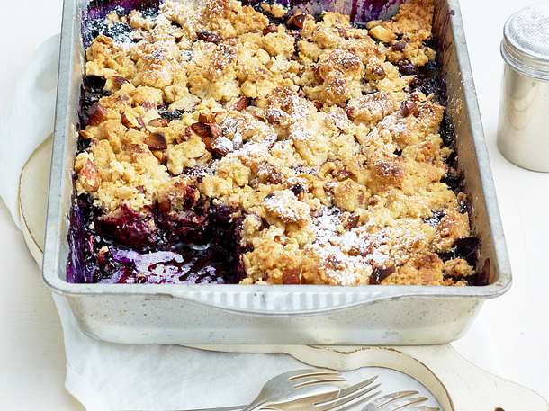 Blaubeer-Mandel-Crumble Rezept Blaubeer-Mandel-Crumble Rezept