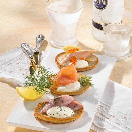 Blini mit Lachs & Co Rezept Blini mit Lachs & Co Rezept