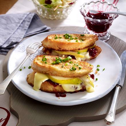 Blitz-Birnen-Käse-Sandwiches Rezept