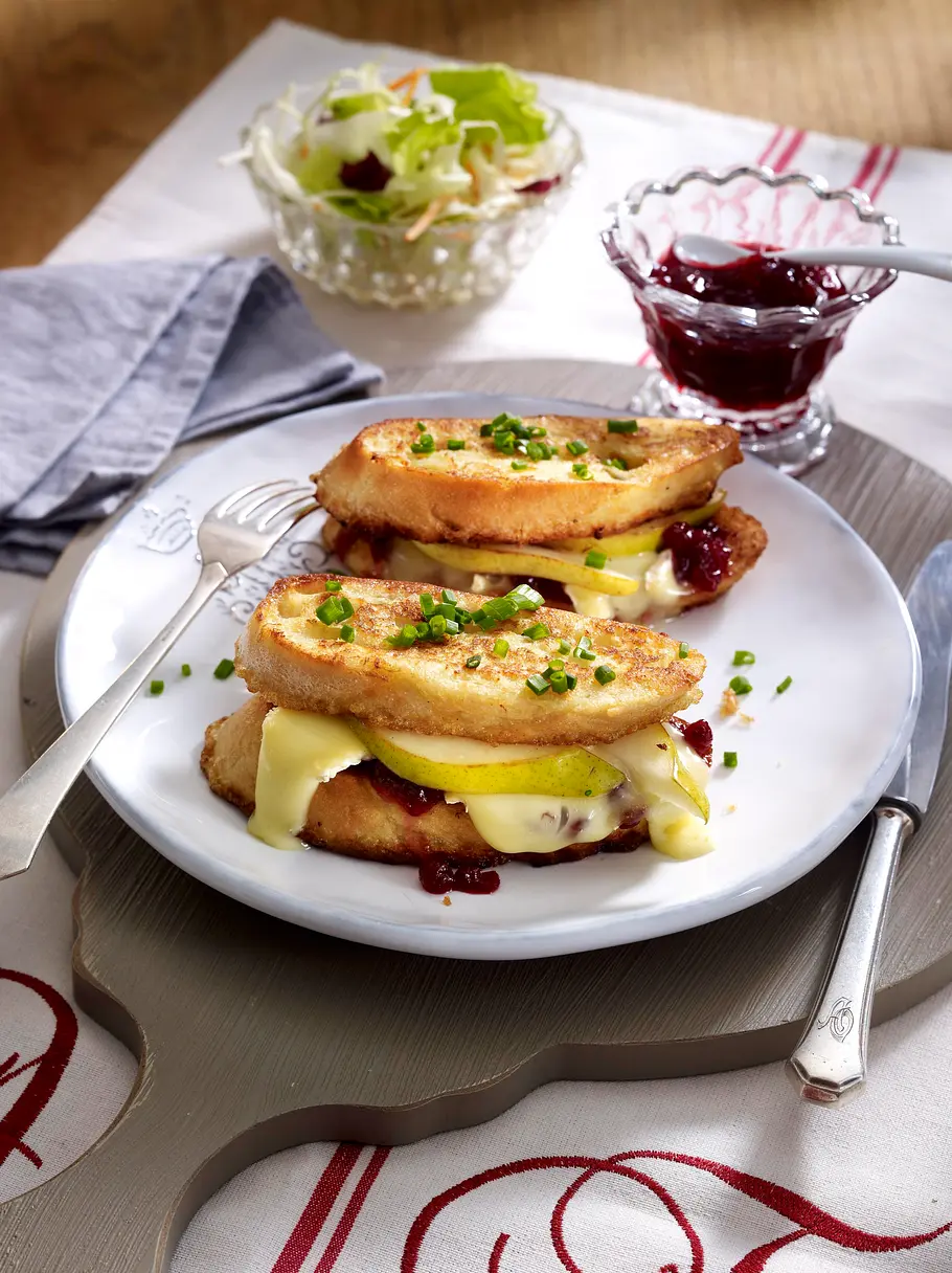 Blitz-Birnen-Käse-Sandwiches Rezept Blitz-Birnen-Käse-Sandwiches Rezept