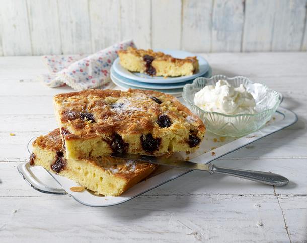 Blitz-Butterkuchen vom Blech Rezept Blitz-Butterkuchen vom Blech Rezept