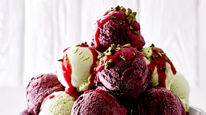 Blitz-Eis deep purple Rezept - Foto: LECKER @ Bauer Media Group