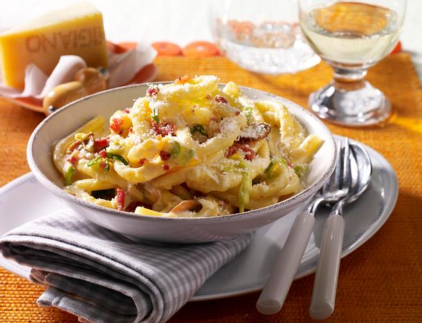 Blitz-Makkaroni à la Carbonara Rezept Blitz-Makkaroni à la Carbonara Rezept