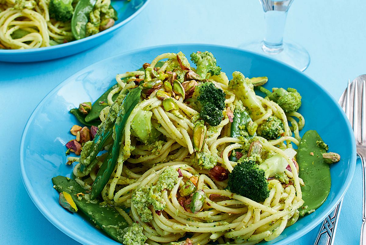 Blitz-Spaghetti mit Brokkolipesto Rezept