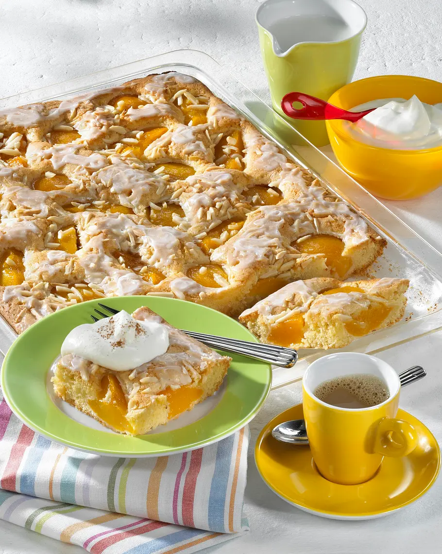 Blitzblechkuchen mit Pfirsich Rezept Blitzblechkuchen mit Pfirsich Rezept