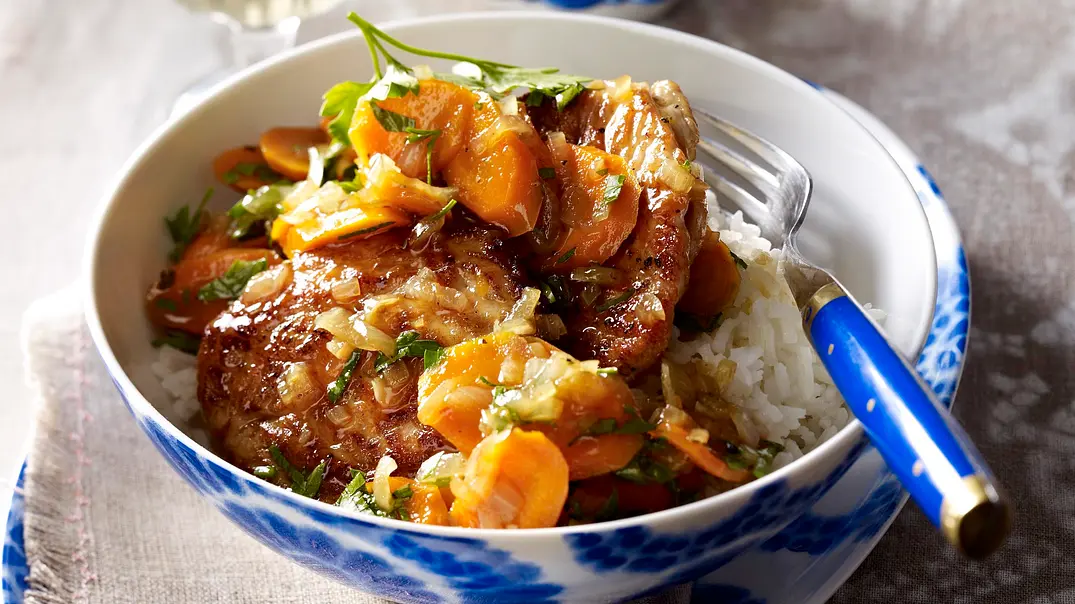 Blitzputenschnitzel mit Möhren Rezept - Foto: LECKER @ Bauer Media Group