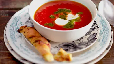 Bloody-Mary-Suppe Rezept - Foto: LECKER @ Bauer Media Group